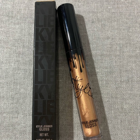 ✨💄Kylie Poppin” High gloss brand new authentic💄✨ - Picture 3 of 7